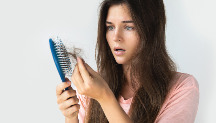 HOW TO DEAL WITH POST PREGNANCY HAIR LOSS